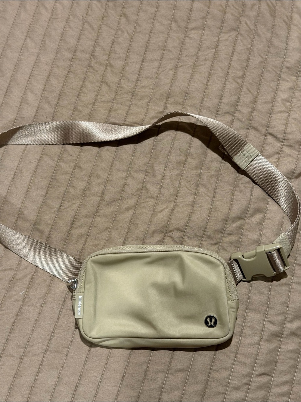 lululemon athletica Men's Tan Belt Bag